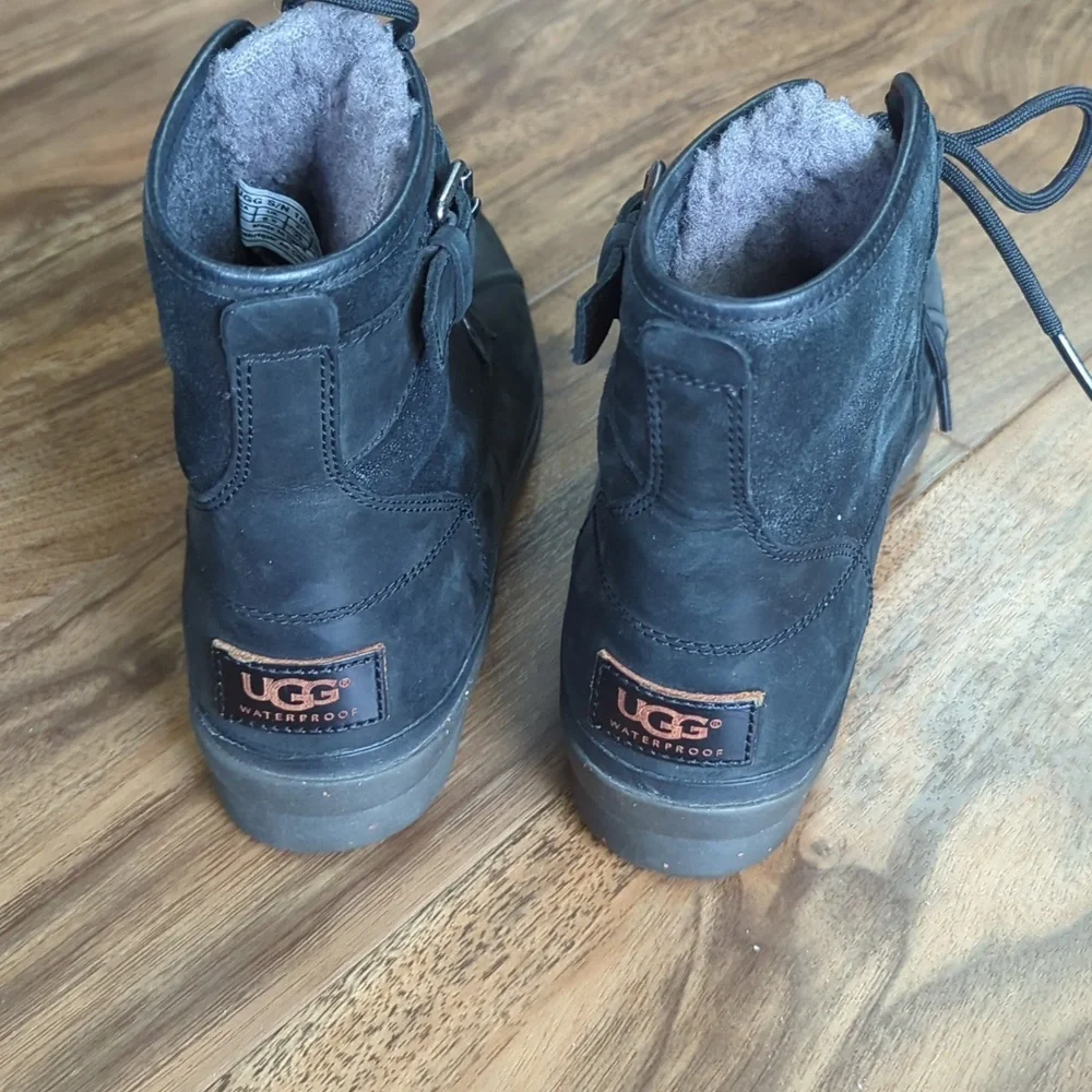 UGG Black Waterpoof Boots Cecile - Picture 7 of 9